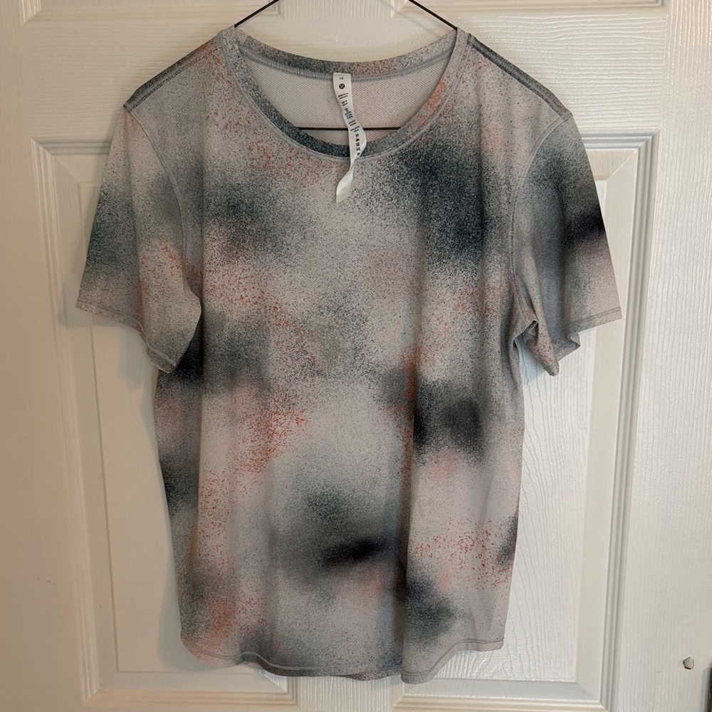 Lululemon Women’s High Neck Running and Training Short Sleeve T-Shirt Size 10